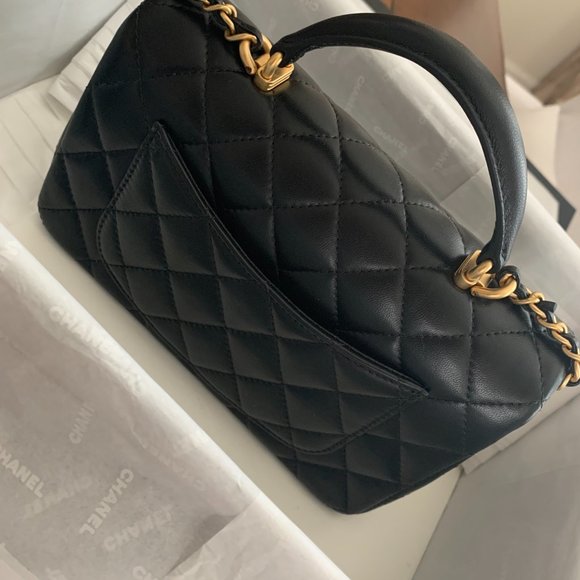 CHANEL Mini Flap with Top handle in Black Lambskin - Picture 2 of 5